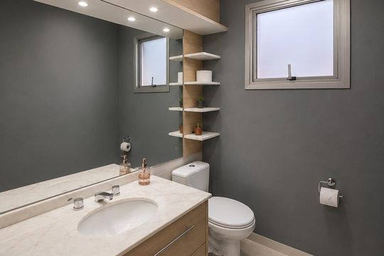 Banheiro 1 de apartamento para alugar com 3 quartos, 80m² em Nonoai, Porto Alegre