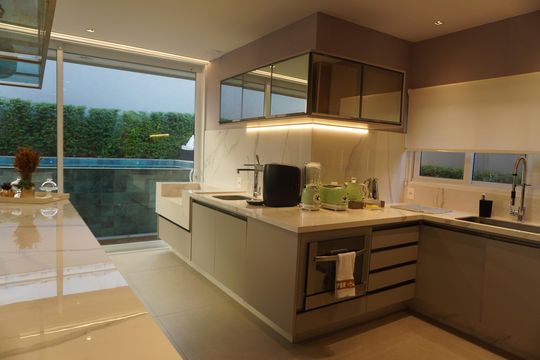 Cozinha de casa de condomínio à venda com 5 quartos, 340m² em Colinas da Anhanguera, Santana de Parnaíba