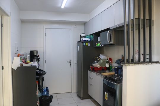 Cozinha de apartamento à venda com 1 quarto, 27m² em Barra Funda, São Paulo