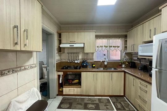 Casa à venda com 4 quartos, 370m² em Rincão, Novo Hamburgo