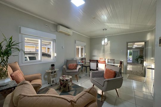 Casa à venda com 4 quartos, 370m² em Rincão, Novo Hamburgo