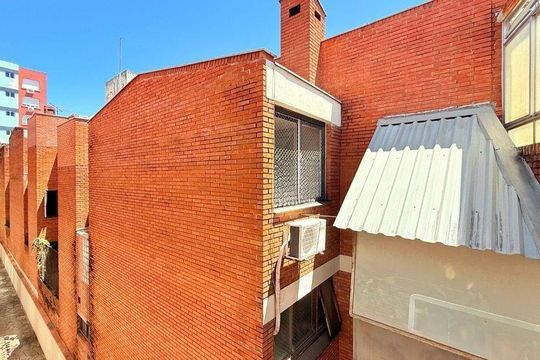 Vista do Quarto de apartamento para alugar com 1 quarto, 40m² em Higienópolis, Porto Alegre