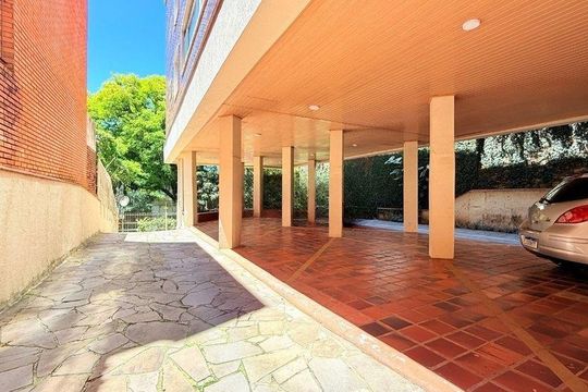 Área externa de apartamento para alugar com 1 quarto, 40m² em Higienópolis, Porto Alegre