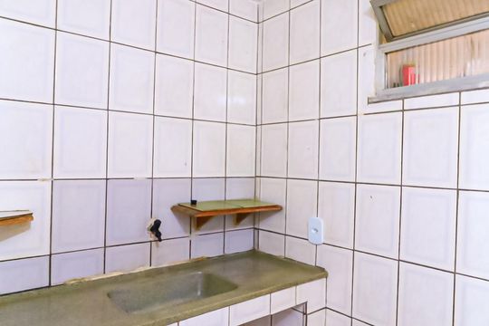Cozinha de casa para alugar com 1 quarto, 55m² em Todos Os Santos, Rio de Janeiro