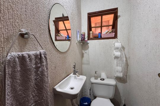 Lavabo de casa à venda com 2 quartos, 420m² em Recreio dos Bandeirantes, Rio de Janeiro