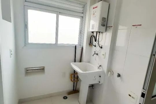 Lavanderia de apartamento para alugar com 3 quartos, 90m² em Vila Romana, São Paulo