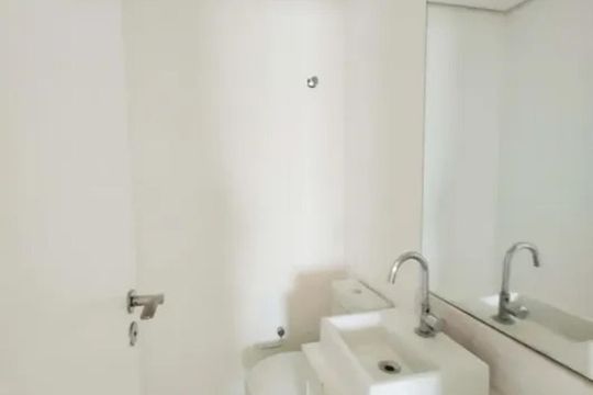 Lavabo de apartamento para alugar com 3 quartos, 90m² em Vila Romana, São Paulo