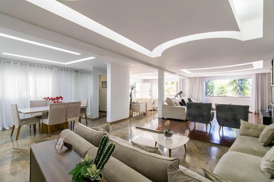 Casa à venda com 4 quartos, 450m² em Vila Rosalia, Guarulhos