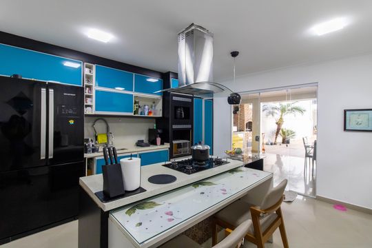 Cozinha de casa à venda com 4 quartos, 450m² em Vila Rosalia, Guarulhos