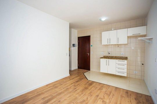 Studio de kitnet/studio para alugar com 1 quarto, 33m² em Centro, Curitiba
