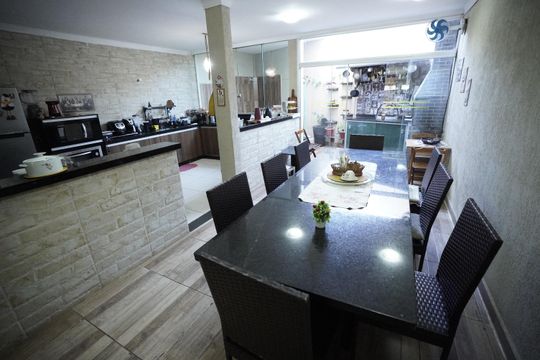 Casa à venda com 4 quartos, 360m² em Residencial Vale dos Sonhos, Goiânia