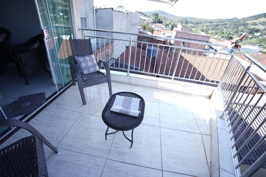 Casa à venda com 4 quartos, 360m² em Residencial Vale dos Sonhos, Goiânia