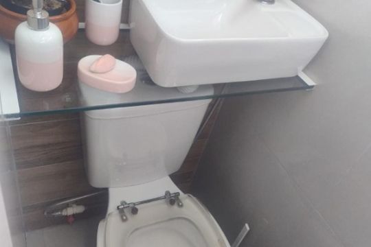 Banheiro de casa à venda com 2 quartos, 110m² em Santa Cruz, Gravataí