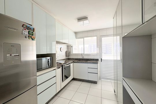 Cozinha de apartamento à venda com 3 quartos, 103m² em Vila Primavera, São Paulo