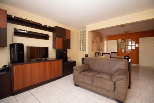 Casa à venda com 5 quartos, 220m² em Sobradinho, Brasília