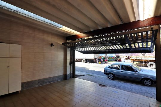 Garagem de casa à venda com 2 quartos, 110m² em Vila Planalto, São Bernardo do Campo