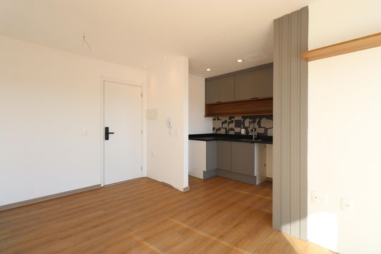 Sala de apartamento à venda com 2 quartos, 55m² em Vila Anastácio, São Paulo