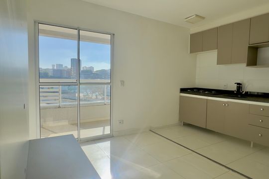 Apartamento para alugar com 3 quartos, 60m² em Jardim Madeirense, Guarulhos