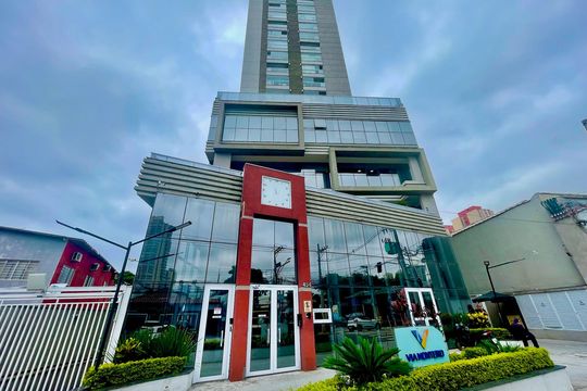 Fachada do Prédio de apartamento para alugar com 3 quartos, 60m² em Jardim Madeirense, Guarulhos