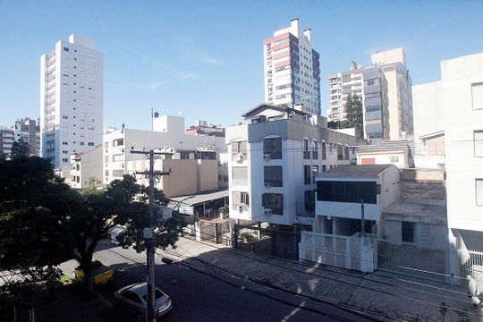 Quarto 1 Suíte Vista de apartamento à venda com 4 quartos, 180m² em Petrópolis, Porto Alegre