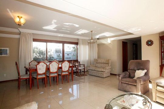 Sala de apartamento à venda com 4 quartos, 180m² em Petrópolis, Porto Alegre
