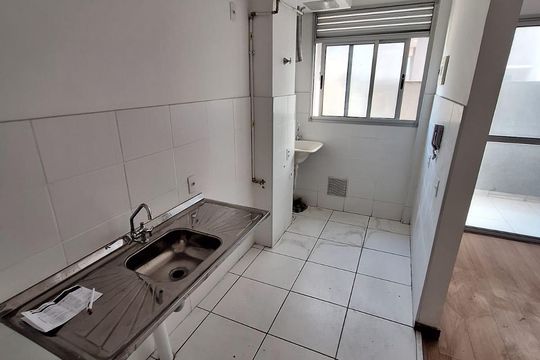 Cozinha de apartamento para alugar com 1 quarto, 41m² em Irajá, Rio de Janeiro