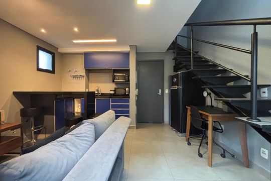 Sala/Cozinha de apartamento à venda com 1 quarto, 43m² em Vila Olímpia, São Paulo