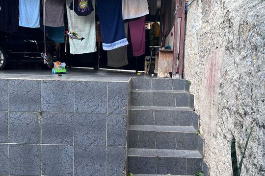 Área externa de casa à venda com 2 quartos, 200m² em Vila Romero, São Paulo