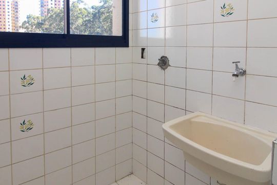 Área de Serviço de apartamento à venda com 2 quartos, 56m² em Jardim Wanda, Taboão da Serra