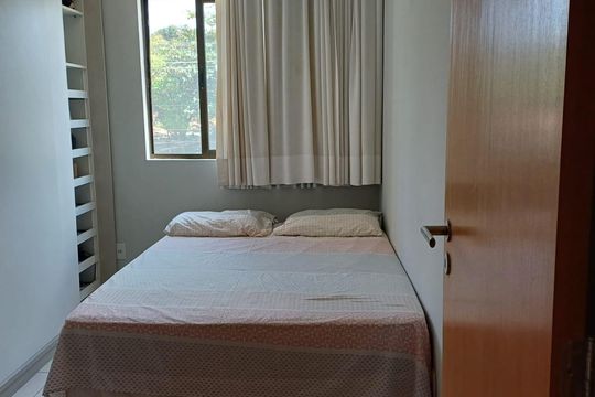 Quarto de apartamento para alugar com 3 quartos, 110m² em Jardim Armação, Salvador