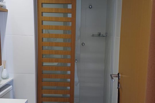 Banheiro de apartamento para alugar com 3 quartos, 110m² em Jardim Armação, Salvador