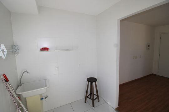 Cozinha de apartamento para alugar com 2 quartos, 42m² em Colônia (zona Leste), São Paulo