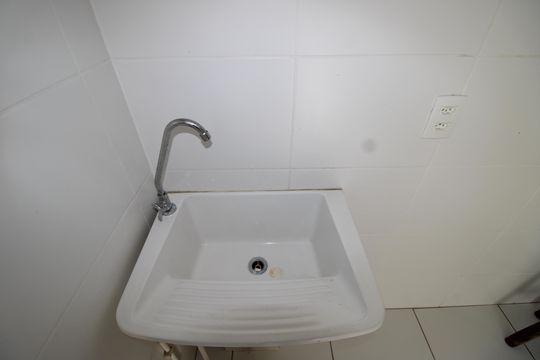 Cozinha de apartamento para alugar com 2 quartos, 42m² em Colônia (zona Leste), São Paulo
