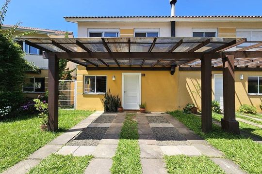 Casa de Condomínio para alugar com 3 quartos, 127m² em Mário Quintana, Porto Alegre