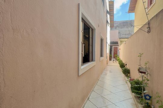 Corredor externo de casa para alugar com 4 quartos, 250m² em Jardim Bom Clima, Guarulhos