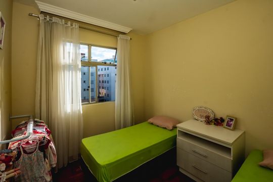 Apartamento à venda com 3 quartos, 76m² em Santa Rosa, Belo Horizonte