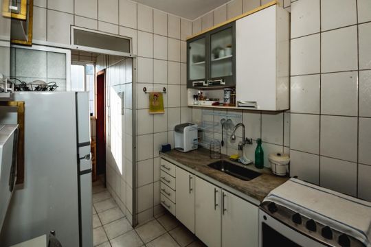 Apartamento à venda com 3 quartos, 76m² em Santa Rosa, Belo Horizonte
