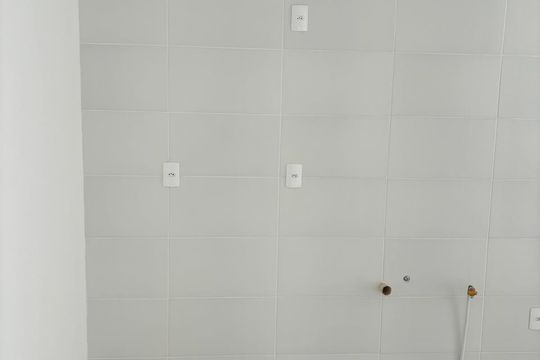 Cozinha de apartamento à venda com 1 quarto, 48m² em Santa Cândida, Curitiba