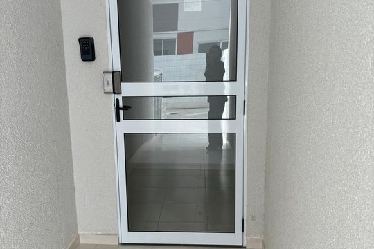 Área externa de apartamento à venda com 1 quarto, 48m² em Santa Cândida, Curitiba