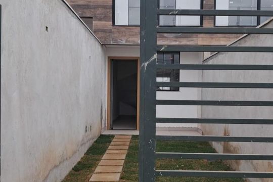 Casa à venda com 2 quartos, 77m² em Copacabana, Belo Horizonte