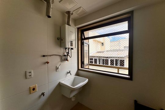 Área de serviço de apartamento para alugar com 3 quartos, 192m² em Flamengo, Rio de Janeiro