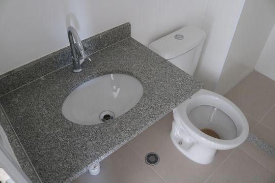Banheiro de apartamento à venda com 2 quartos, 40m² em Perdizes, São Paulo