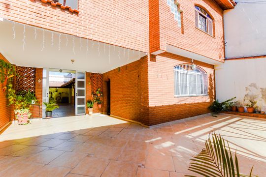 Garagem de casa à venda com 3 quartos, 250m² em Parque Continental Ii, Guarulhos