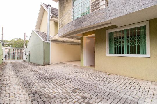 Área comum de casa à venda com 3 quartos, 141m² em Hauer, Curitiba