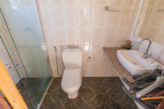 Banheiro da suíte 2 de apartamento para alugar com 4 quartos, 130m² em Santa Amelia, Belo Horizonte