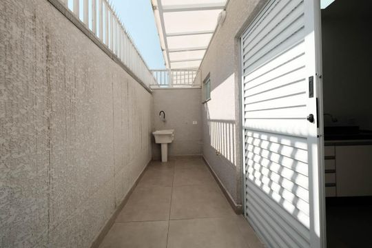 Área de serviço de kitnet/studio para alugar com 1 quarto, 30m² em Vila Talarico, São Paulo