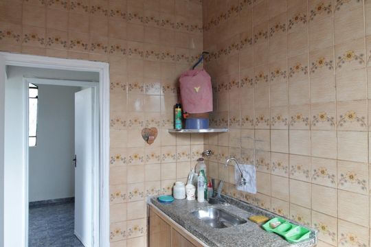 Cozinha de casa para alugar com 3 quartos, 200m² em Minas Caixa, Belo Horizonte