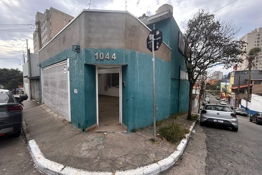 Fachada de casa à venda com 3 quartos, 165m² em Jardim Cidalia, São Paulo