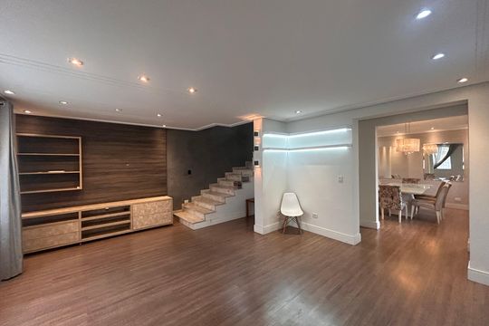 Casa à venda com 3 quartos, 165m² em Jardim Cidalia, São Paulo