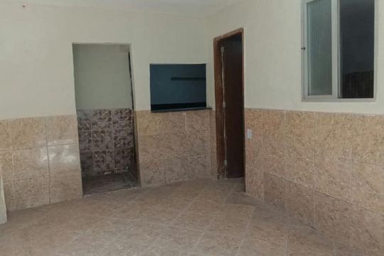 Sala de casa para alugar com 1 quarto, 350m² em Itatiaia, Duque de Caxias